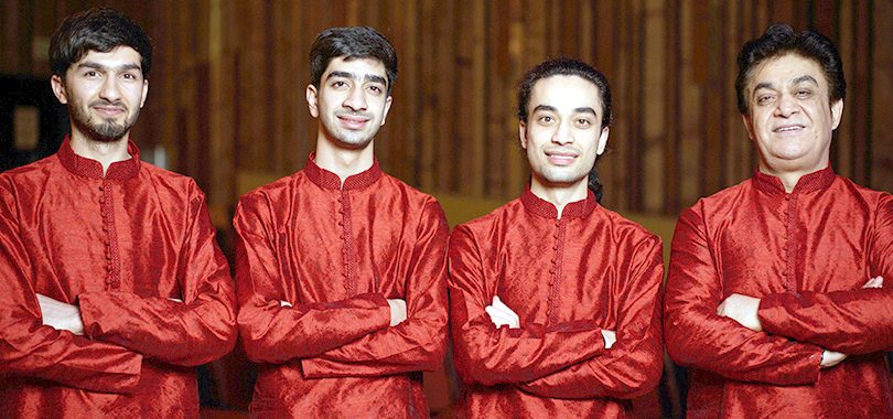 Elham Fanoos with fellow musicians