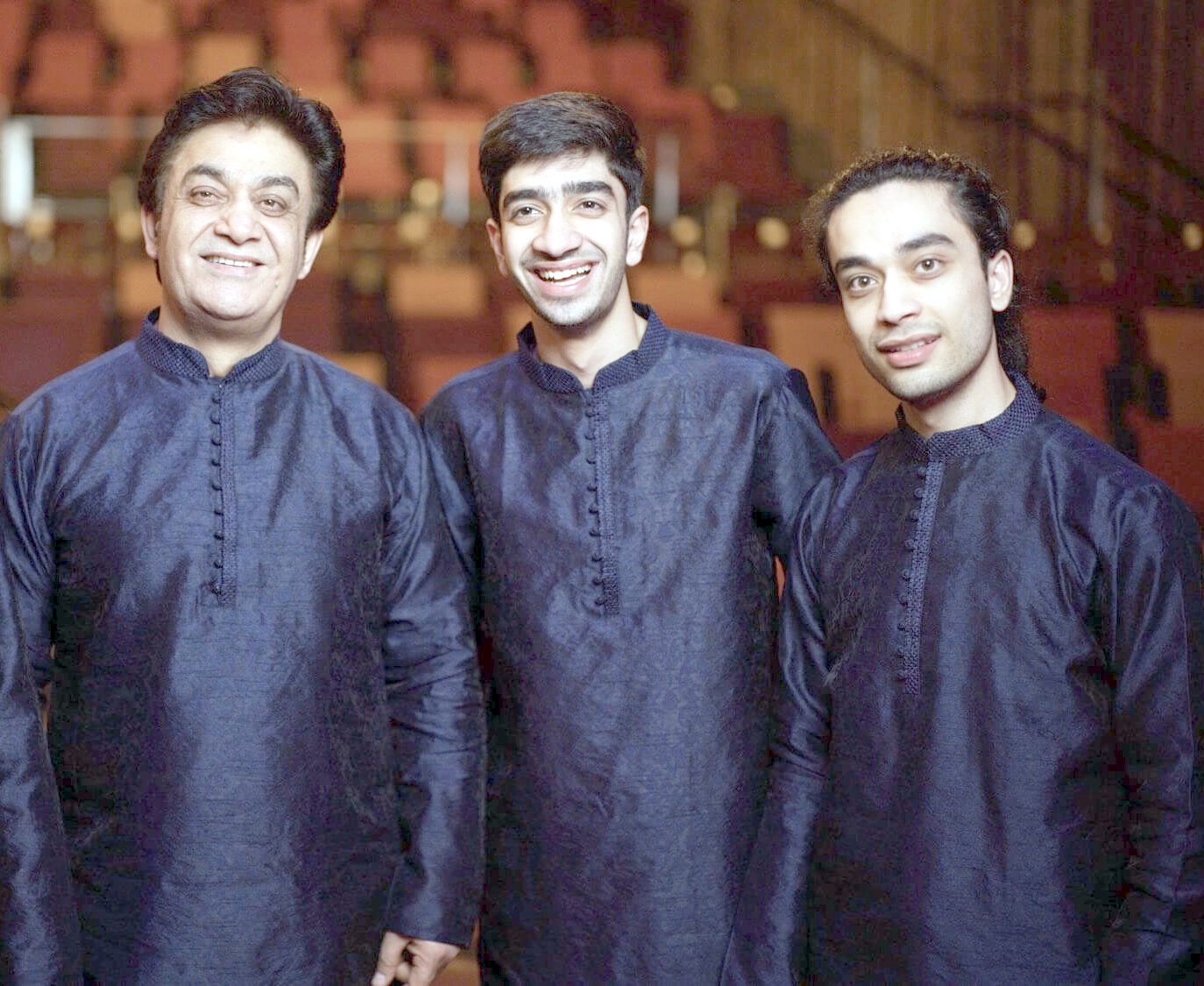 Elham Fanoos with fellow musicians